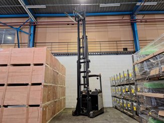 Empilhador retráctil Crown ESR 5260-14 OPT 2
