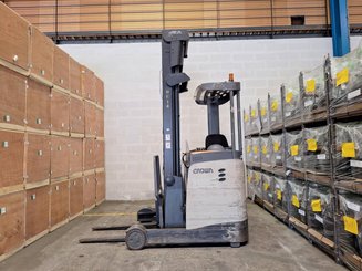 Empilhador retráctil Crown ESR 5260-14 OPT 2