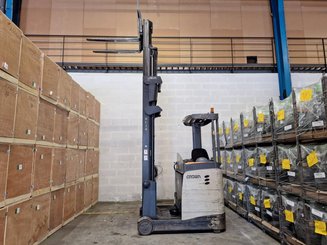Empilhador retráctil Crown ESR 5260-14 OPT 2