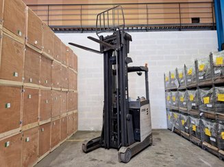 Empilhador retráctil Crown ESR 5260-14 OPT 2