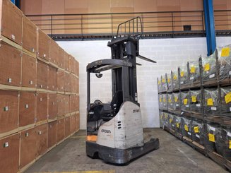 Empilhador retráctil Crown ESR 5260-14 OPT 2