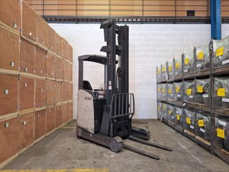 Empilhador retráctil Crown ESR 5260-14 OPT 2