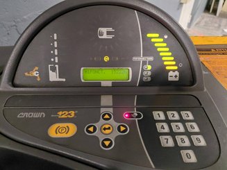 Empilhador retráctil Crown ESR 5260