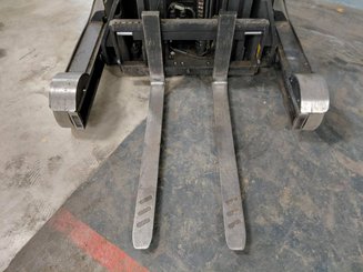 Empilhador retráctil Crown ESR5000