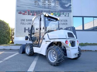 Telescopic loader Manitech T150H