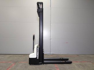 Stacker com condutor a pé Hangcha CDD15-A2MC2-ISZ
