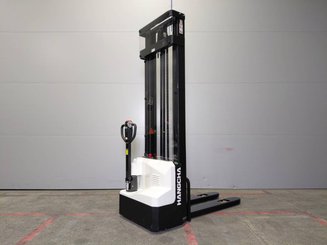 Stacker com condutor a pé Hangcha CDD15-A2MC2-ISZ