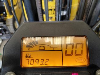 Empilhador de contrapeso 3 rodas Mitsubishi FB20NT - 9