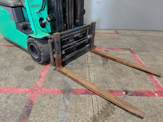 Empilhador de contrapeso 3 rodas Mitsubishi FB20NT - 6