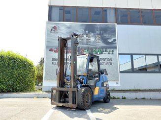 Empilhador de contrapeso 4 rodas Caterpillar GP50NTD