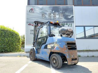 Empilhador de contrapeso 4 rodas Caterpillar GP50NTD - 2