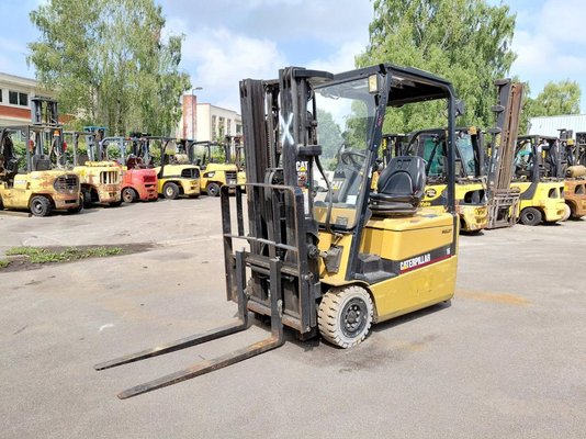 Empilhador de contrapeso 3 rodas Caterpillar EP16KT - 1
