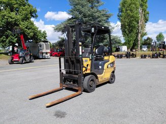 Empilhador de contrapeso 4 rodas Caterpillar GP18N