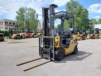 Empilhador de contrapeso 4 rodas Caterpillar GP18NTD
