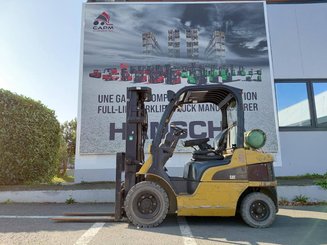 Empilhador de contrapeso 4 rodas Caterpillar GP25N