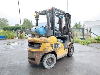 Empilhador de contrapeso 4 rodas Caterpillar GP25NTD