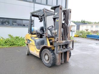 Empilhador de contrapeso 4 rodas Caterpillar GP25NTD