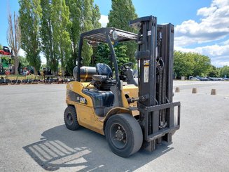 Empilhador de contrapeso 4 rodas Caterpillar GP30N