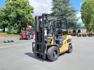 Empilhador de contrapeso 4 rodas Caterpillar GP30N