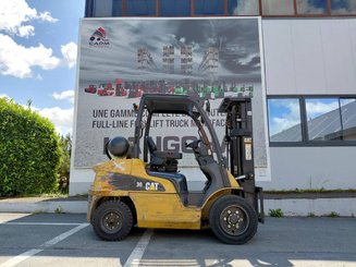 Empilhador de contrapeso 4 rodas Caterpillar GP30N