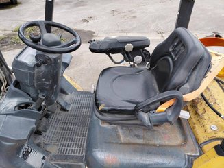 Empilhador de contrapeso 4 rodas Caterpillar GP30NTD