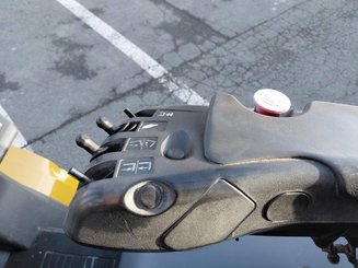 Empilhador de contrapeso 4 rodas Caterpillar GP30NTD