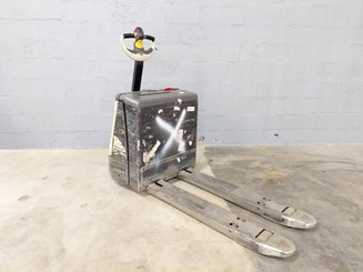 Porta-paletes eléctrico com condutor a pé Crown WP3020-2.0