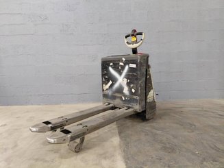 Porta-paletes eléctrico com condutor a pé Crown WP3020-2.0
