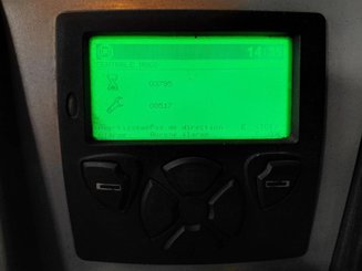 Empilhador retráctil Caterpillar NR14N