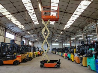 Elevadores de tesoura JLG 1532R