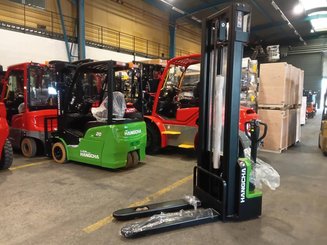 Stacker com condutor a pé Hangcha CDD15-A2MC2-ISZ