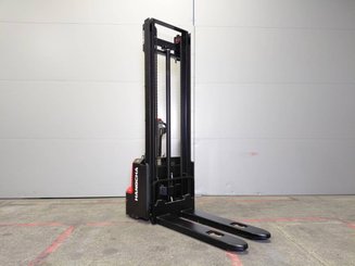 Stacker com condutor a pé Hangcha CDD12-AMC2-L