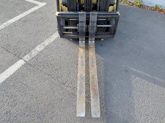 Empilhador de contrapeso 3 rodas Caterpillar EP18NT - 9