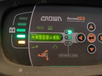 Stacker com condutor a pé Crown ESI4000-12