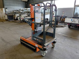 Plataforma com mastro vertical JLG POWER PICKER