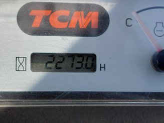 Empilhador de contrapeso 4 rodas TCM FD25T3