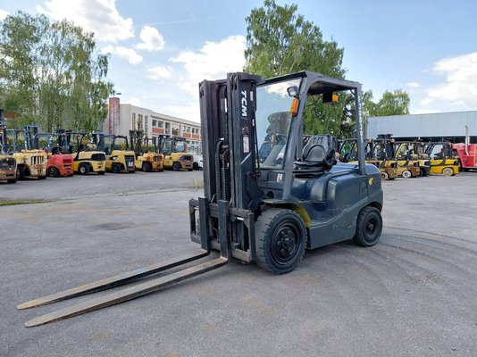 Empilhador de contrapeso 4 rodas TCM FD30T3 - 1