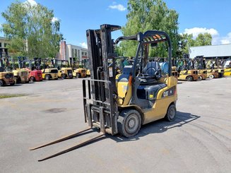 Empilhador de contrapeso 4 rodas Caterpillar GP18N