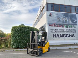 Empilhador de contrapeso 4 rodas Hangcha XE25i ( CPD25-XEY2HA-SI )