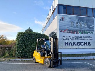 Empilhador de contrapeso 4 rodas Hangcha XE25i ( CPD25-XEY2HA-SI )