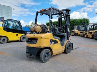 Empilhador de contrapeso 4 rodas Caterpillar GP25N