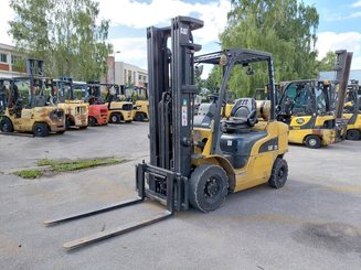 Empilhador de contrapeso 4 rodas Caterpillar GP25N