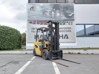 Empilhador de contrapeso 4 rodas Caterpillar GP25N
