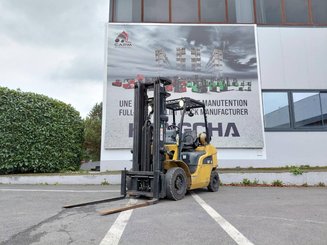 Empilhador de contrapeso 4 rodas Caterpillar GP25N