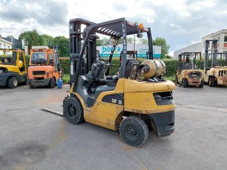 Empilhador de contrapeso 4 rodas Caterpillar GP25N