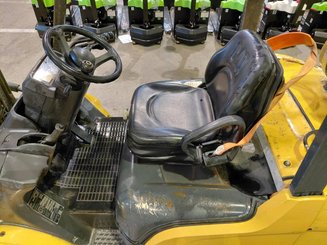 Empilhador de contrapeso 4 rodas Caterpillar GP30NTD