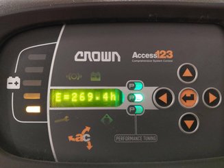 Stacker com condutor a pé Crown ESI4000-12