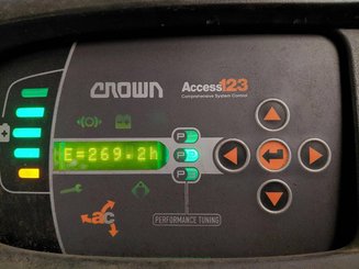 Stacker com condutor a pé Crown ESI4000-12