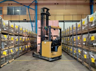 Empilhador retráctil Hyster HYR2.0 - 4
