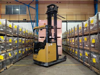 Empilhador retráctil Hyster HYR2.0 - 9